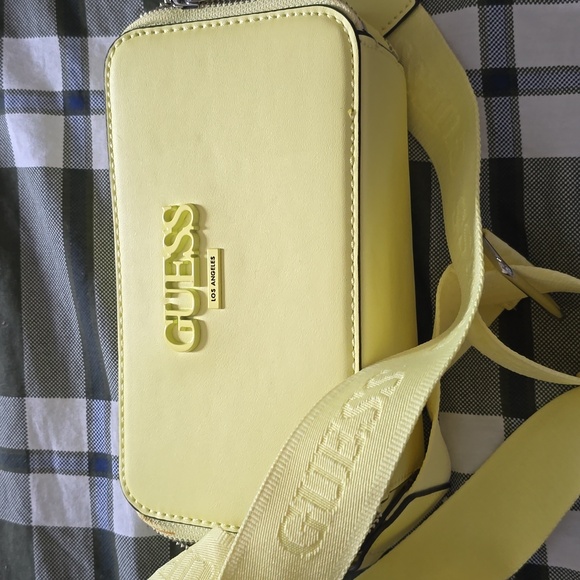 GUESS Yellow Crossbody Bag - Picture 1 of 2